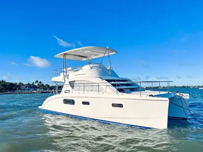 2009 Leopard 37’ Power Catamaran