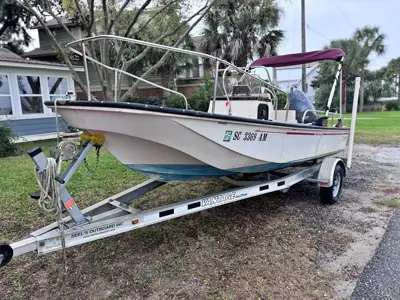 Boston Whaler Montauk 17