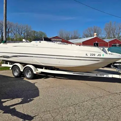 1999 Monterey Explorer 230 deck boat