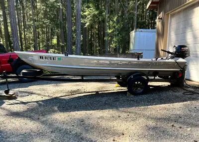 17 FT Aluminum Boat