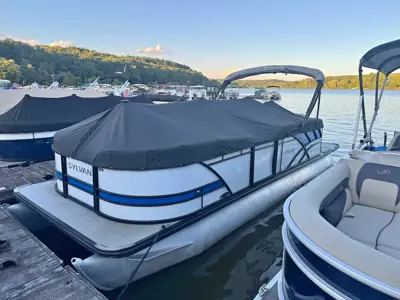 2021 Sylvan Mirage 8524LZ 24’ Pontoon Boat