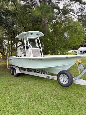 2022 Sea Pro 228 Bay Boat