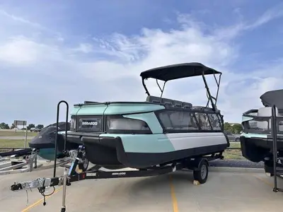 2026 Sea-Doo switch cruise™ 21 - 230 hp painted