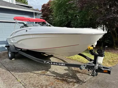 2024 Tahoe T18 Sport Boat