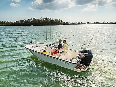 2026 Boston Whaler 170 Montauk