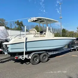 2021 Boston Whaler Dauntless 270 Low Hours