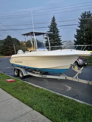 1998 Aquasport 205 Osprey w/ Johnson 150