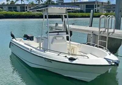 Boston Whaler Outrage 210 2002