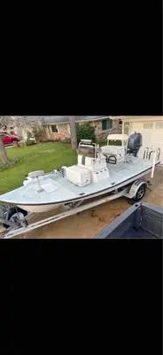 1999 Explorer tunnel hull