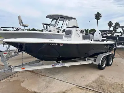 2024 Nautic Star 194 Bay
