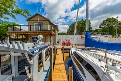 Port Stanley Cottages Marina