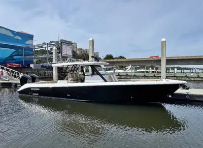 2024 Everglades 395 CC