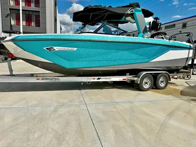 2024 Nautique G25