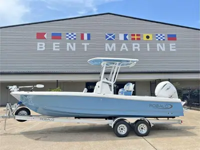2026 Robalo 246 Cayman