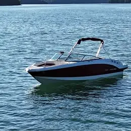 2013 Chaparral 246 SSI boat