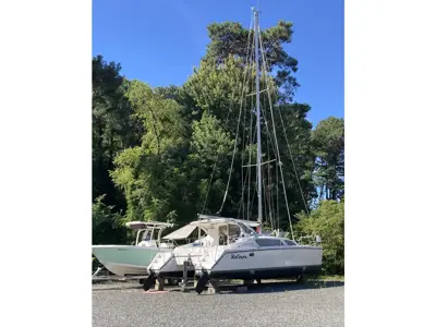 34' Performance Cruising Gemini 105M/C