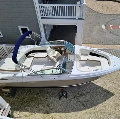 2014 Cobalt 242 Bowrider