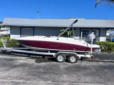 2027 Stingray 19 Dual Console