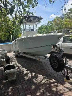 2014 Key Largo 2100 Center Consoke