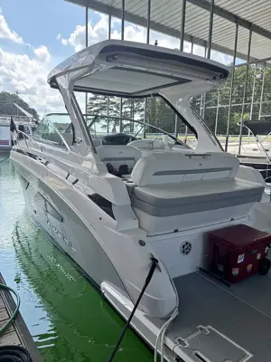 2024 Regal 33 Express