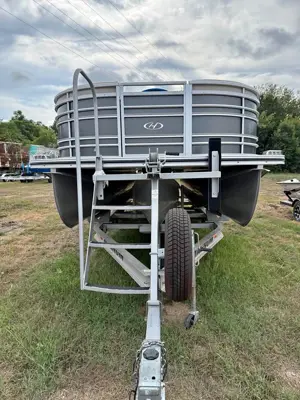 2017 HARRIS 220 SOLSTICE