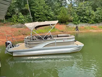 2022 Bennington SX20 Platinum tri-toon