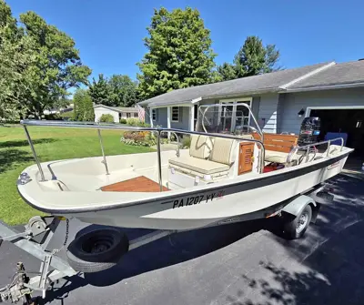 1980 Boston Whaler 17 Montauk
