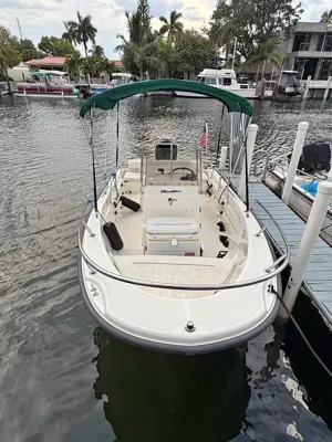 Boston Whaler Dauntless