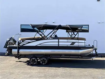 2027 Bennington M24 OFB