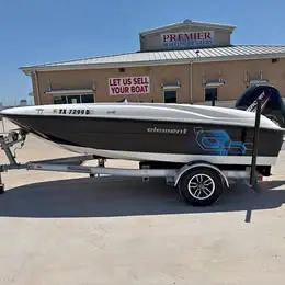 2017 Bayliner Element 16