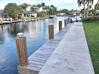 Boat Dock For Rent in Fort Lauderdale, Florida