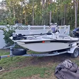 2018 Mako flat bottom