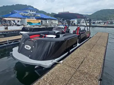 2027 Aloha 260 Paradise Tritoon