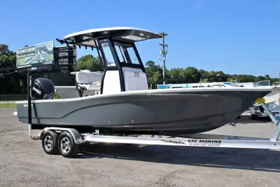 2025 Sea Fox 251 Bay powered by a 300HP Yamaha!