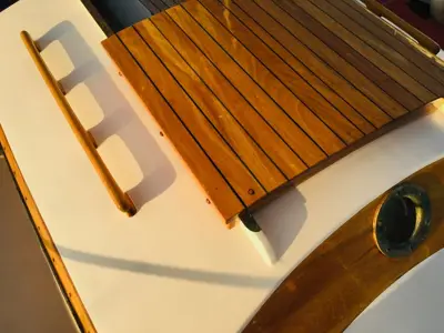 30' Sloop, Classic Wooden Sailboat