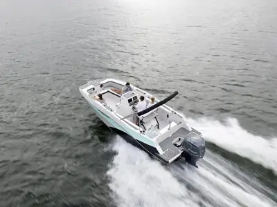 2025 Starcraft Marine SVX 231 CC