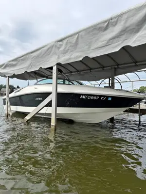 2011 Sea Ray 195 Sport Boat