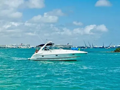 Cruiser yacht 3470