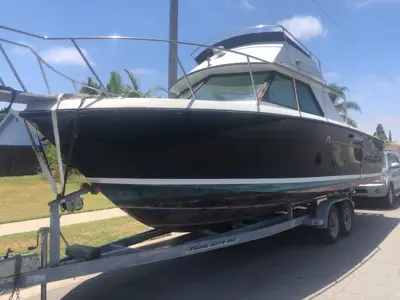 29 x 10.8 Wellcraft hull - trailer