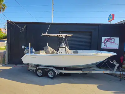 2016 Tidewater 220 LXF