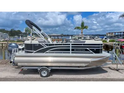 2027 Bennington 20 S1 STERN RADIUS