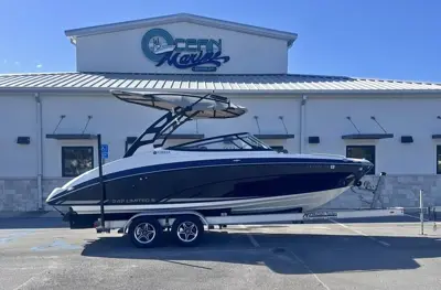 2016 YAMAHA 242 LTD