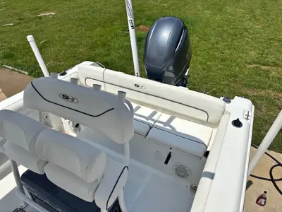 2015 Sea hunt Ultra 211