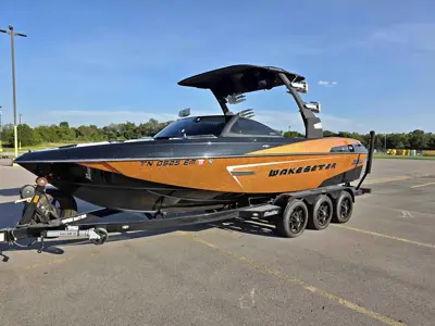 2015 Malibu wakesetter 23 lsv