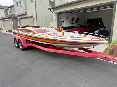 1982 Eliminator 21’ day cruiser