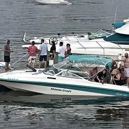 1991 Mastercraft Maristar 240sc