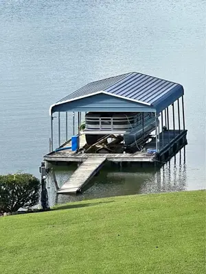 2017 Bennington Pontoon Boat Yamaha 115 motor