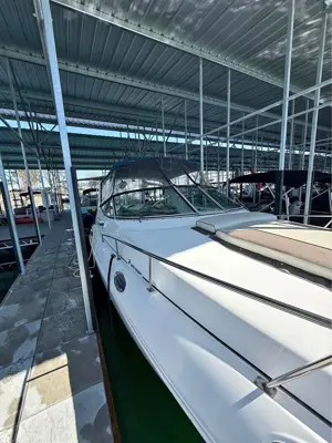32’ Cruiser Yacht Rouge