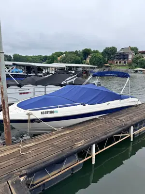 2006 Chaparral 220 SSI
