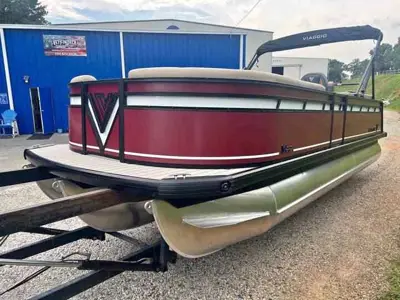 2027 Viaggio V22U